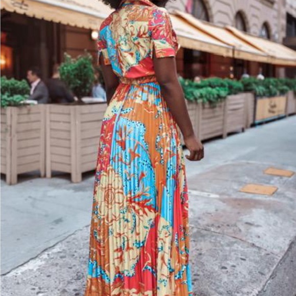 Tropical pleated dress - Picture 3 of 4